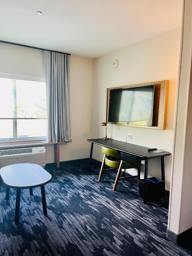 Fairfield Inn & Suites By Marriott Staunton Ngoại thất bức ảnh