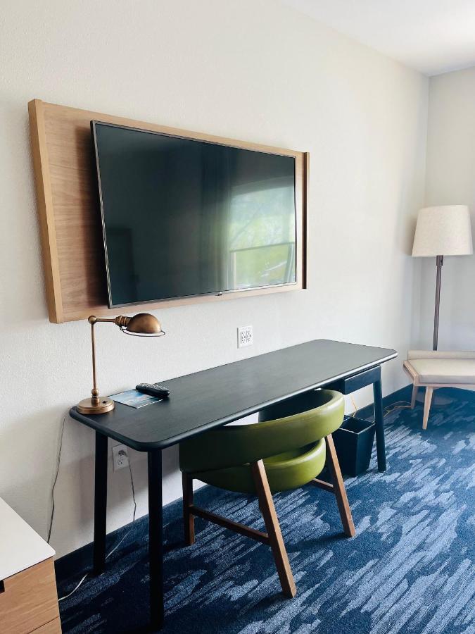 Fairfield Inn & Suites By Marriott Staunton Ngoại thất bức ảnh